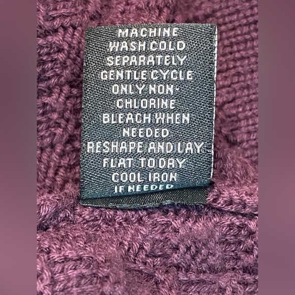 Intro. Women’s Long Purple Cowl Neck Knit Sweater Size M - Picture 9 of 9